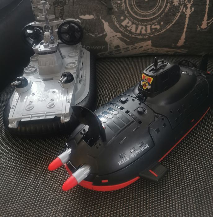 Новые большие лодки.