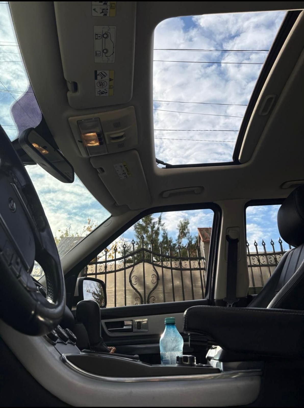 Vând / schimb RANGE ROVER 2011