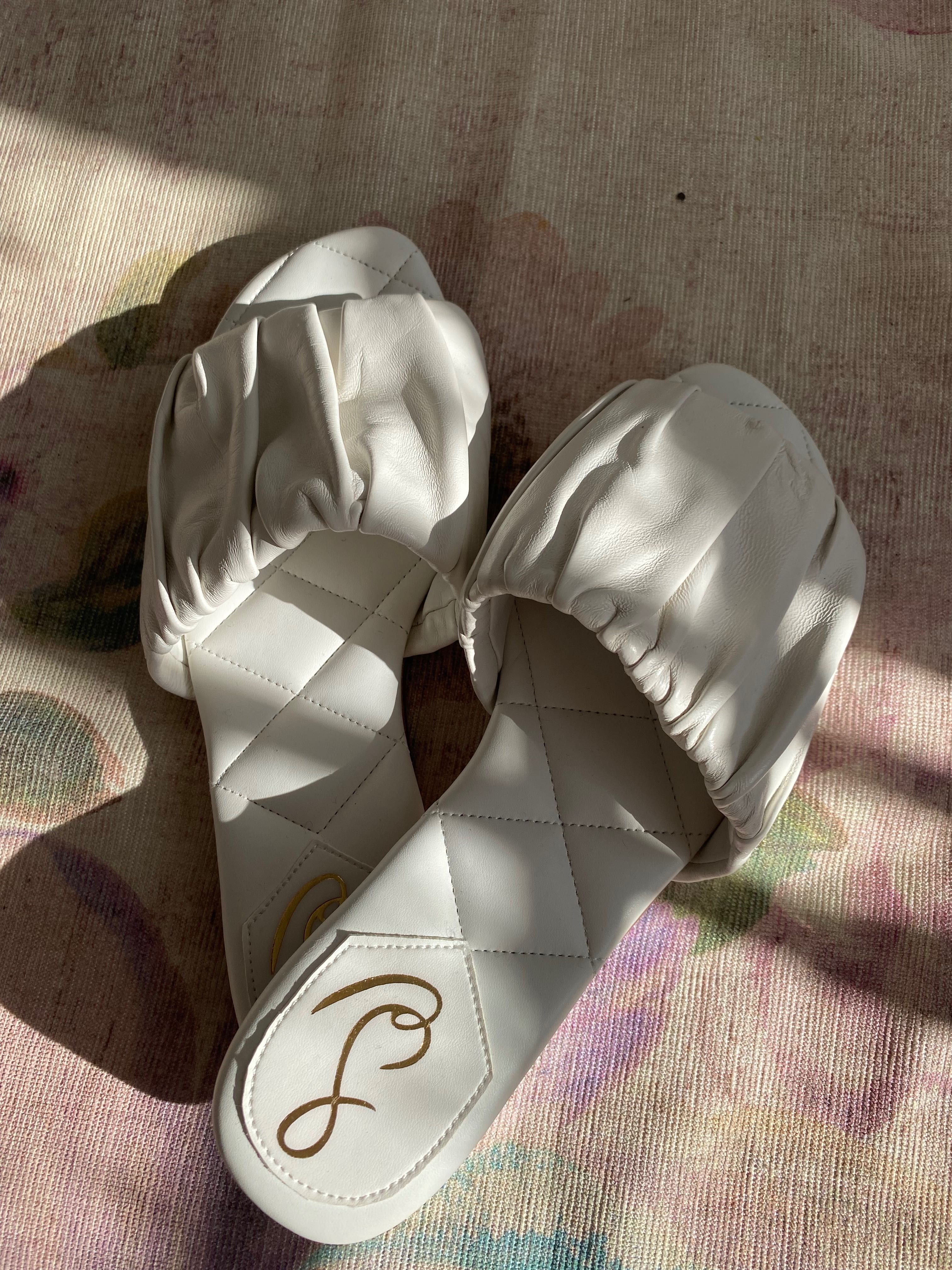 Кожени чехли Sam Edelman