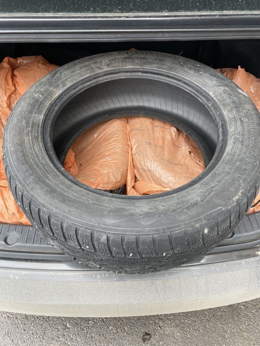 Продам зимние шины