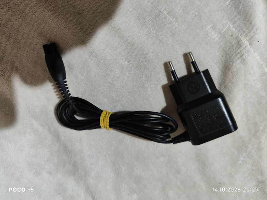Зарядно за самобръсначка "Philips"