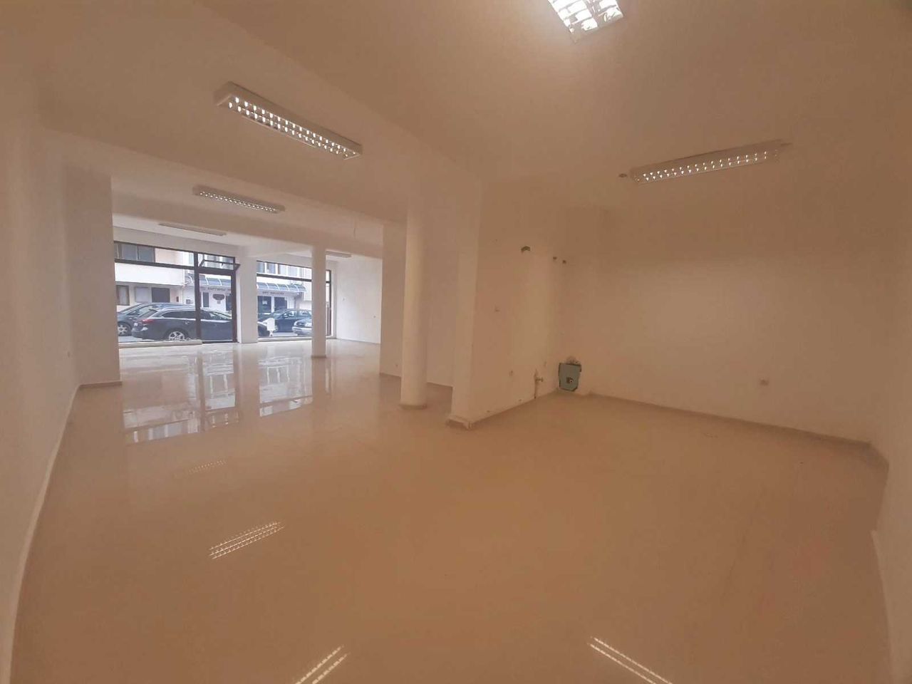 Продава се Магазин в Свети Влас - 140 кв.м за 643 €/кв.м - Снимка #1