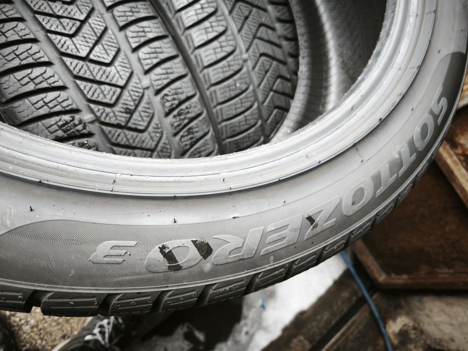 245/45/19" 4бр Pirelli sotozero3 winter, dot2022,6-7mm