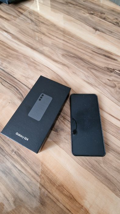 Продам Samsung s24 256gb