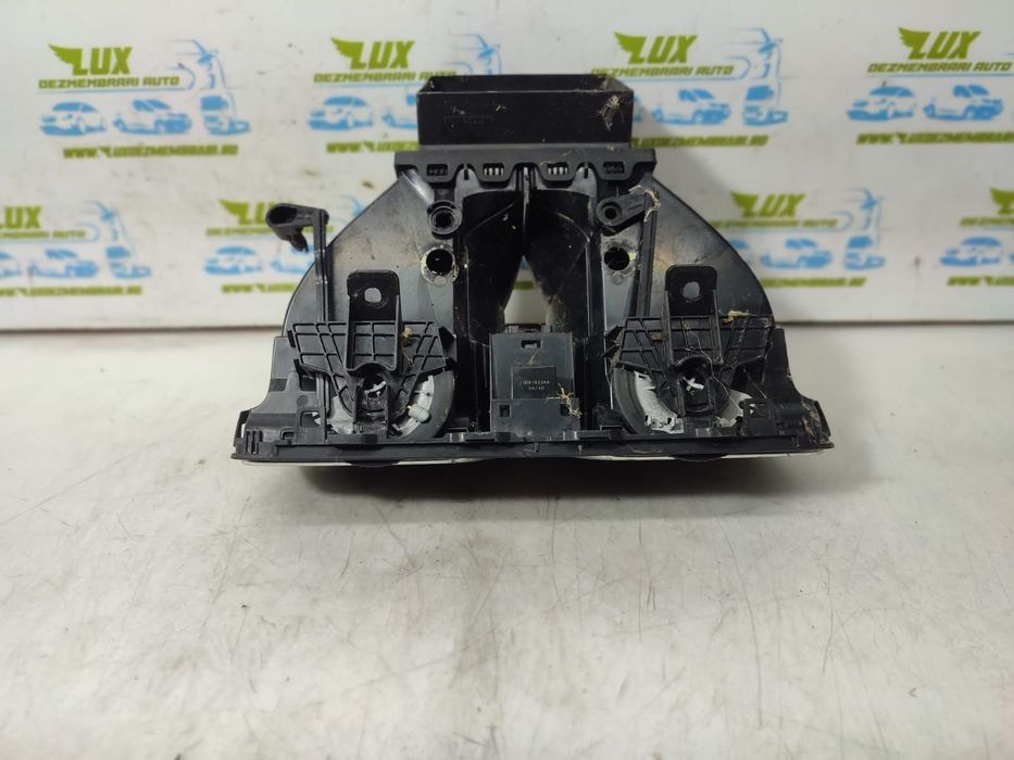 Grila ventilatie bord 1q0819735c Volkswagen VW Eos 1 [2006 - 2010]