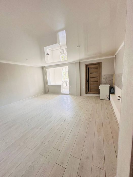 Квартира 2/4/5 Максим Горький балкон 2х6 кирпич с ремонтом 55м2