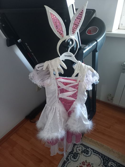 Костюм зайчика для девочки