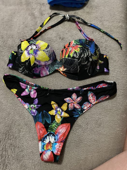 Costume de baie unele noi altele in stare foarte buna