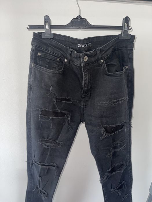 Blugi Zara de vanzare