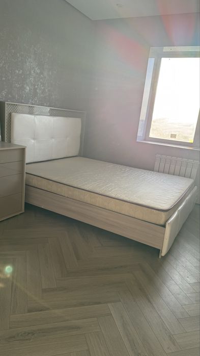 Кровать б/у 30 000 тнг