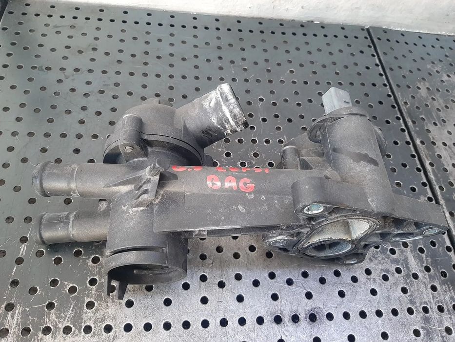 carcasa termostat  1.6 fsi bag  vw golf 5 skoda octavia 2 audi a3 8p seat leon 03c121118c