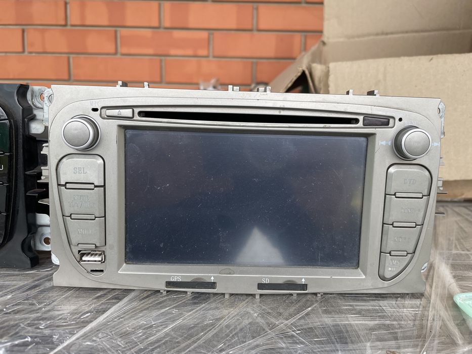 Продам магнитафоны, один оригинал другой сенсор китай, оба рабочие