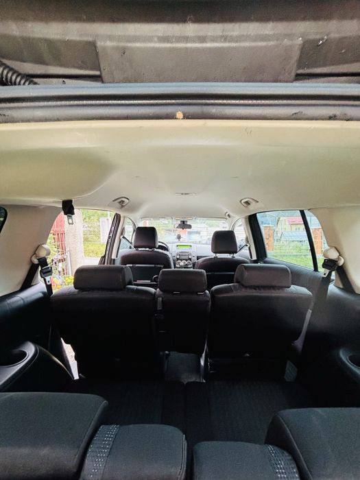 De vanzare! Mazda 5- stare foarte buna 2010