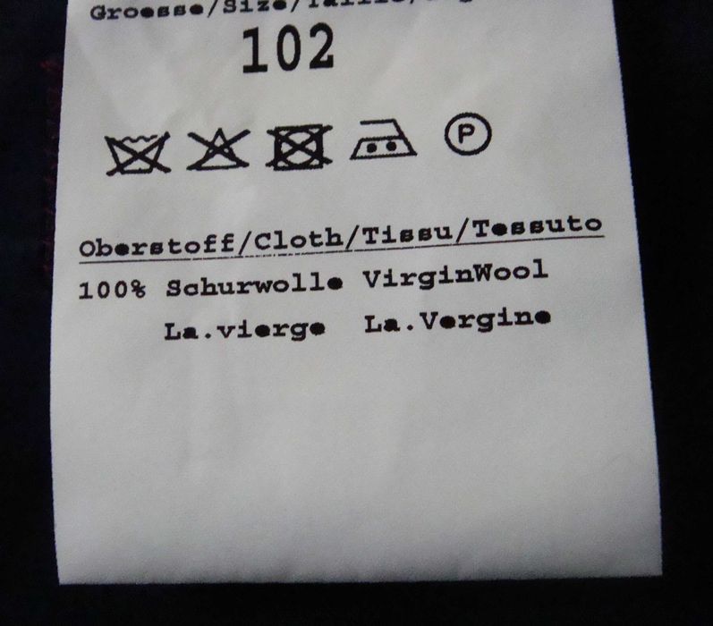 Тъмно син мъжки костюм размер 102 /50 +/