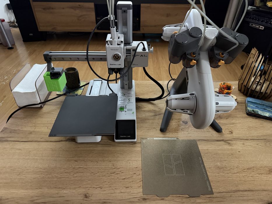 Imprimanta 3D Bambulab A1 Mini + AMS Lite + Hardened Steel + CoolPlate