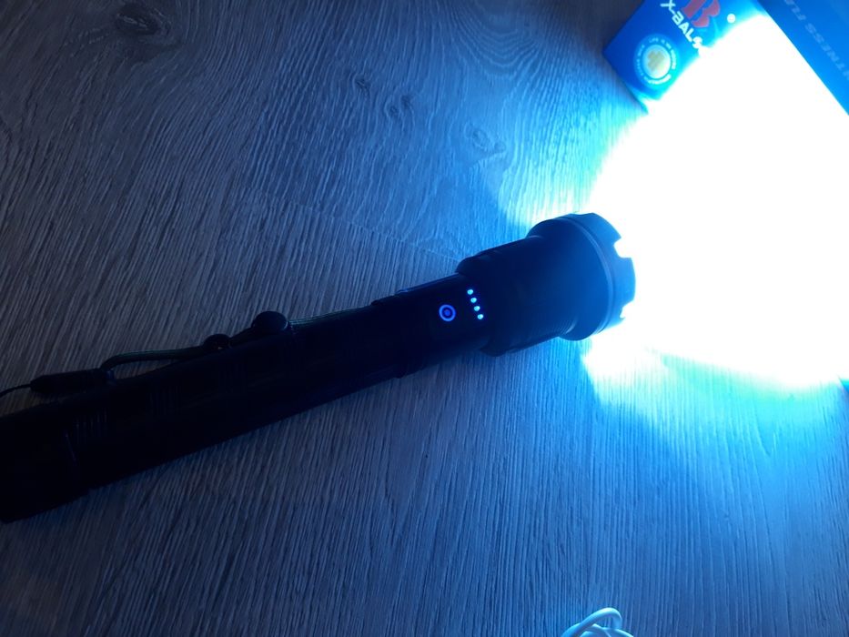 CREE P120 SW Lanterna PROFESIONALA, 100% metal cu led twelvecore + COB