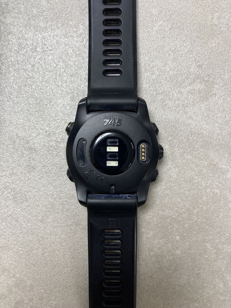 Garmin Forerunner 745