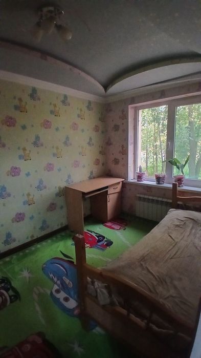 Срочно продаётся 3х -комнатная квартира вторичном доме