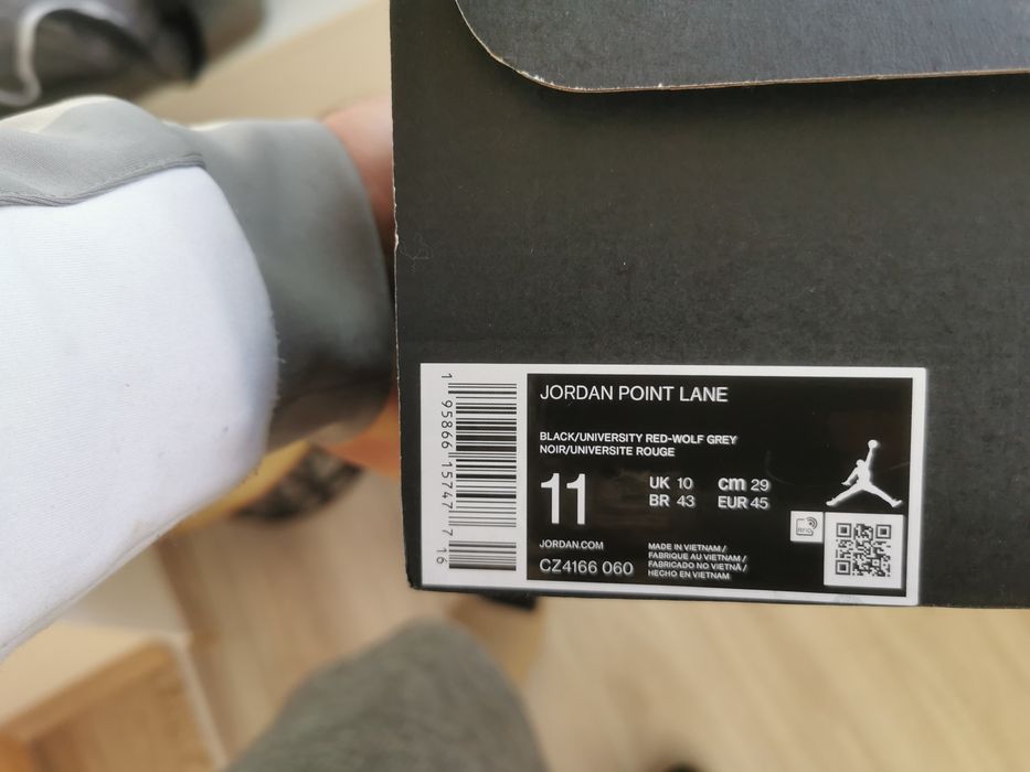 Adidas. Jordan Point Lane