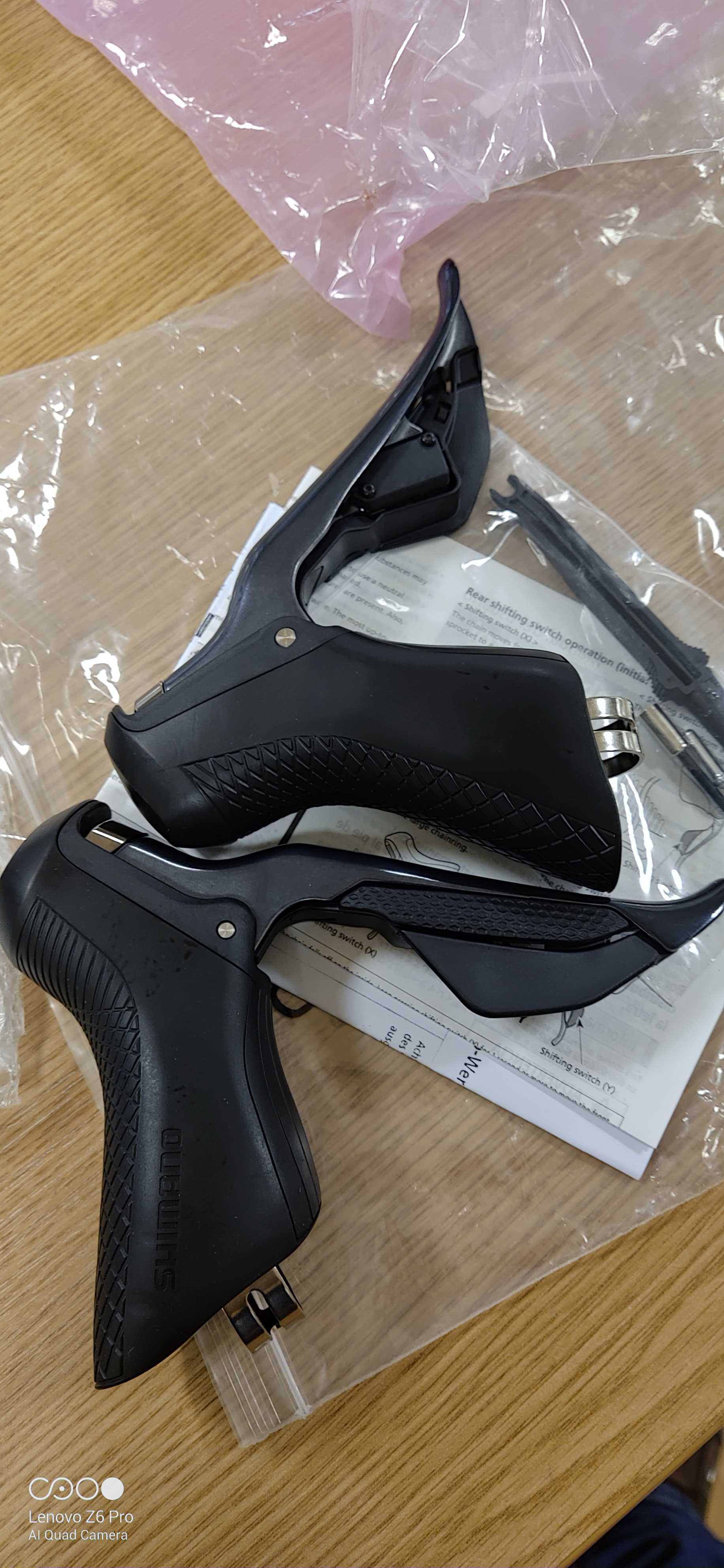 Команди Shimano Ultegra DI2 ST-R8050 2-/11-Speed SHIFT/BRAKE LEVERS
