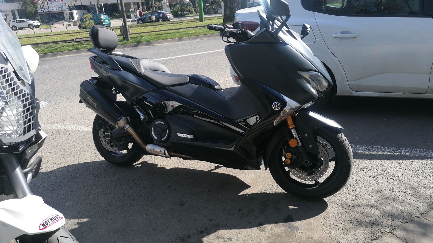 Yamaha t max 530 dx. 2017