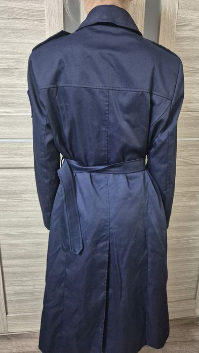 Продаётся плащ парадно-выходной