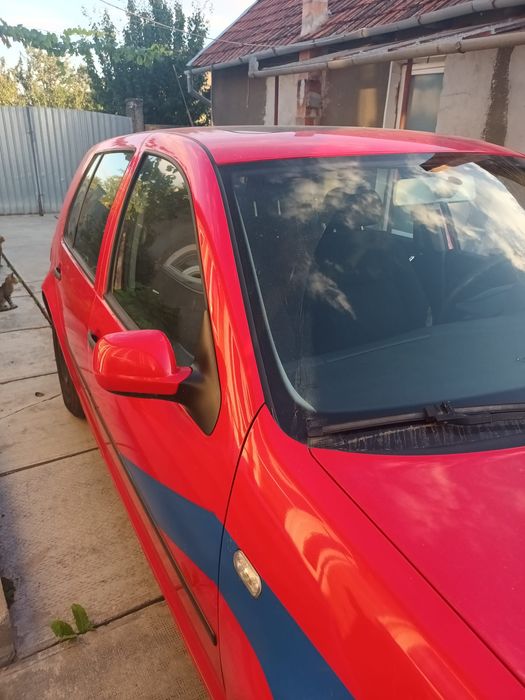 Vând Golf 4 anul 2002