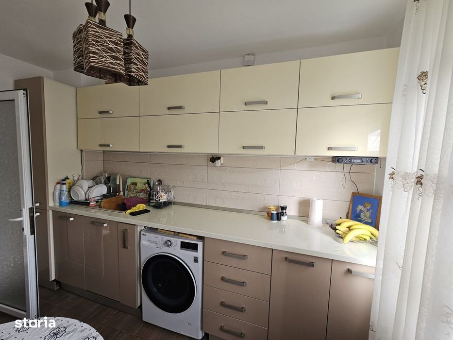 Apartament 3 camere etaj 2 central Mioveni