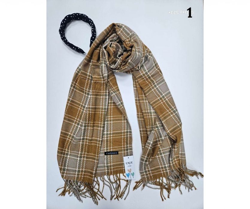 Изискан шал на каре