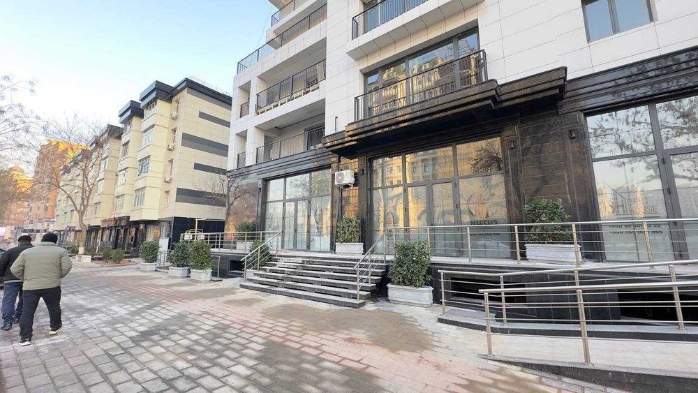 Коммерческое помещение в центре. 150м2 первая линия