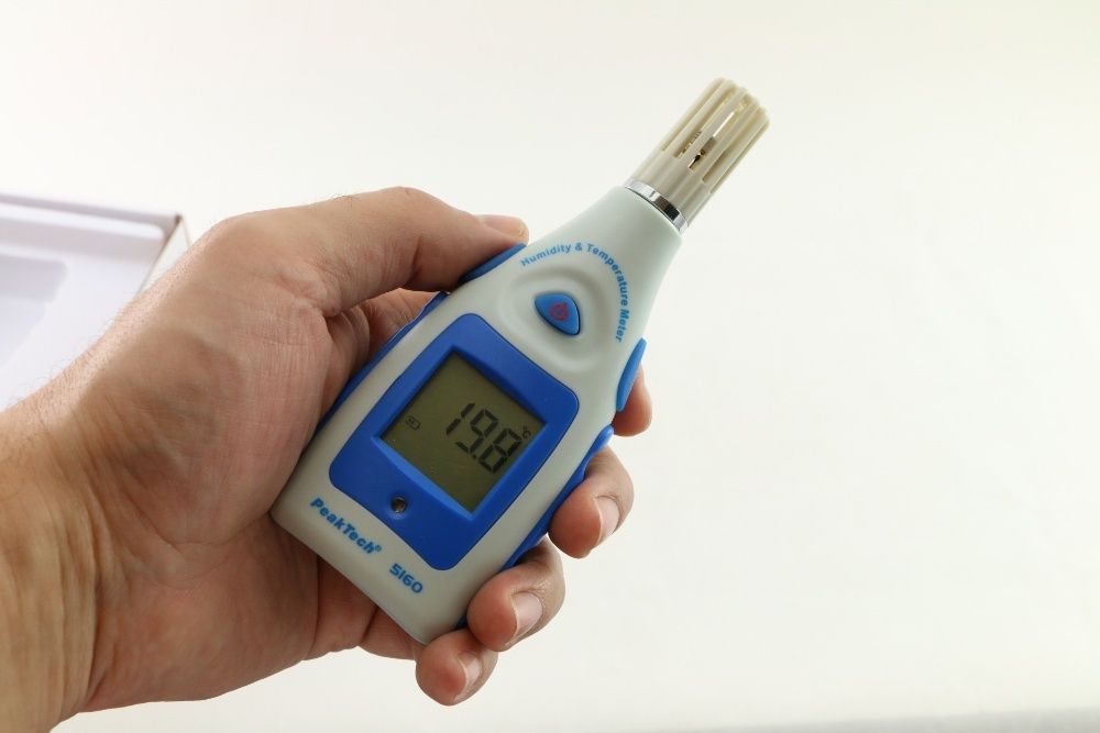цифров термометър с влагомер /-10 °C + 50 °C/, PEAKTECH, Германия