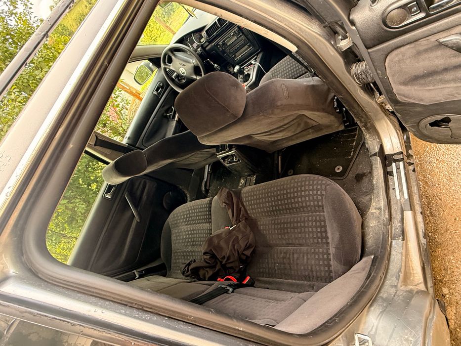 Vând passat b6 1.9