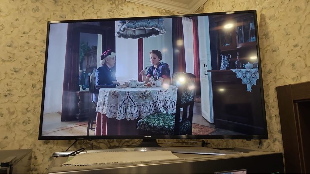 Продам телевизор