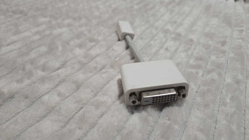 Adaptor Mini-DVI la DVI pentru Macbook Mac Mini iMac 2006-2009