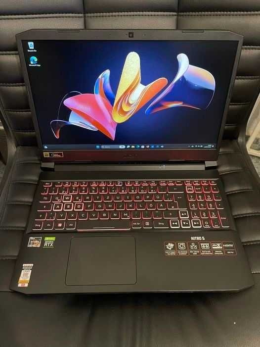 Vând Acer nitro 5 sau schimb cu laptop rtx 4060