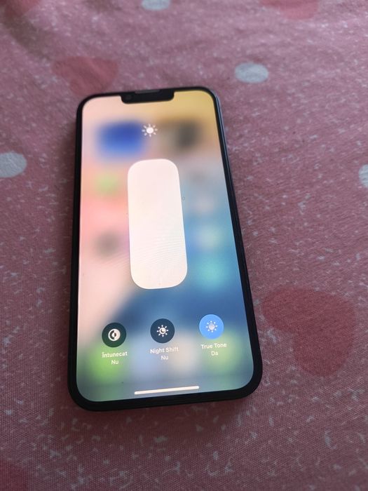 Vand iphone 14 impecabil