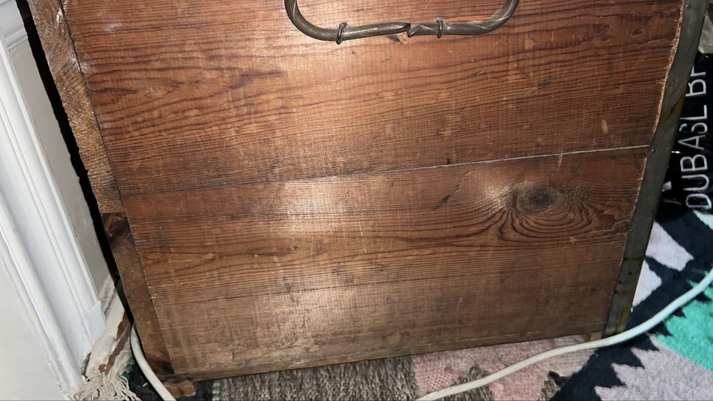 Срочно продается Сандик!