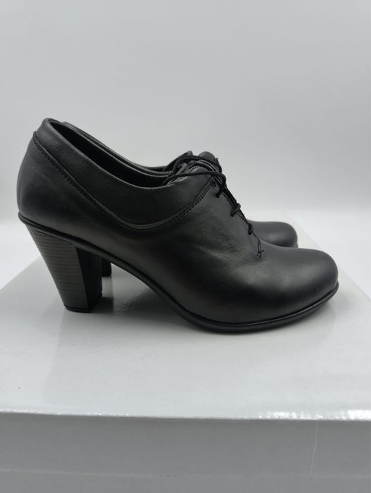 Дамски обувки естествена кожа