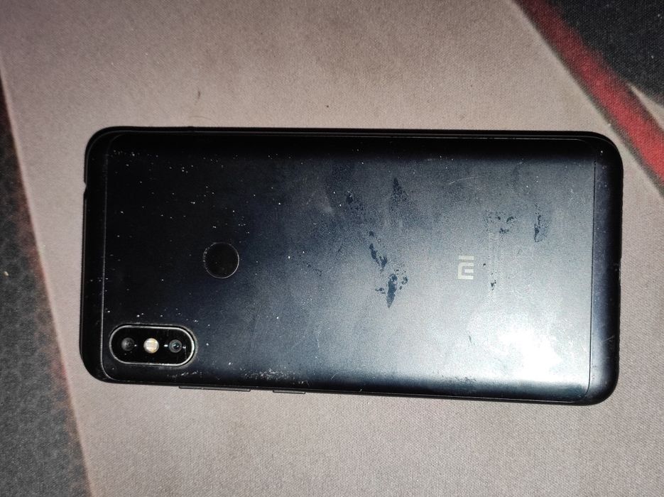 Телефон Xiaomi Redmi Note 6 pro 4/64