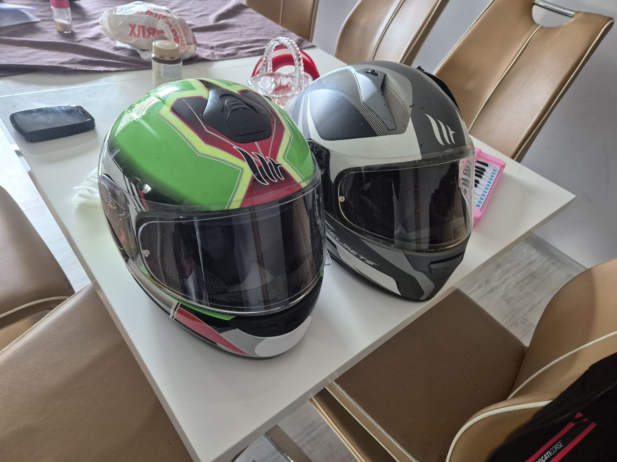 Каски MT Helmets