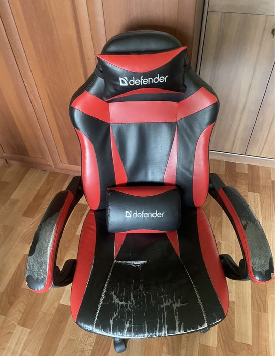 Продам игровое кресло