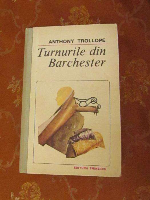 Vand Cartea Turnurile din Barchester de Anthony Trollope