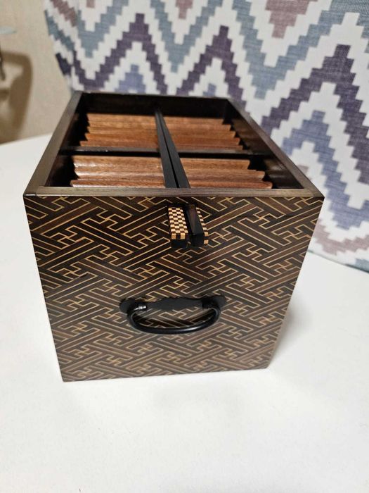 Японский набор для суши (красное дерево)