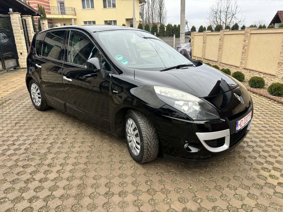 Renault scenic modelu bose