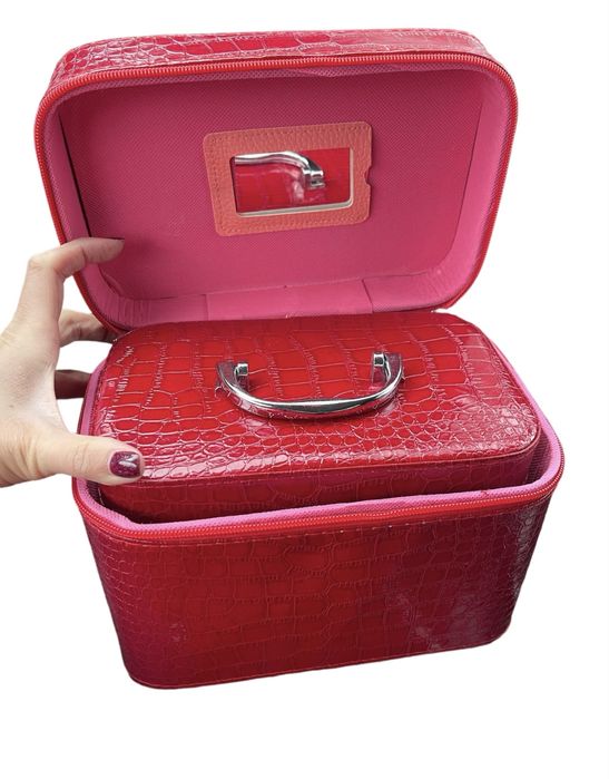 Разпродажба! Куфар за гримове 3 в 1