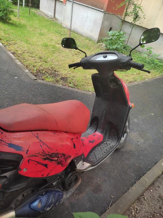Vând scuter Aprilia Railly de 49cm