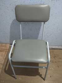 Продам стул, очень удобный,почти новый, каркас металлический.