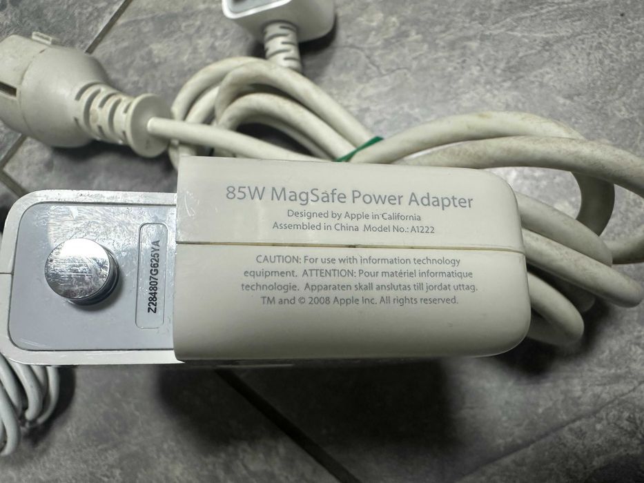 Оригинално зарядно Power Adapter Charger A1222  85W MagSafe