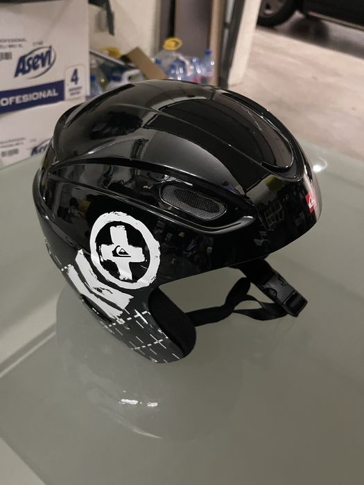 Ски каска Quiksilver