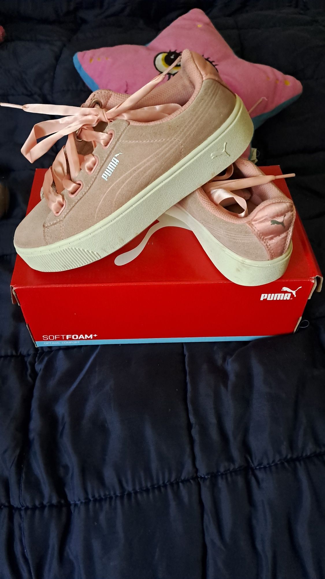 Кецове Puma бледо розови.